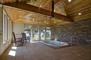 Pacific Reef Hotel & Light Show