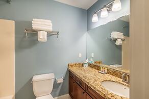 Pacific Reef Hotel & Light Show