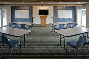 Pacific Reef Hotel & Light Show