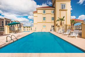 La Quinta Inn & Suites by Wyndham Kingsland/Kings Bay