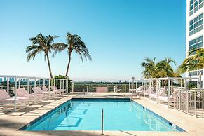 Grand Beach Hotel