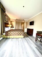 Harbor Inn & Suites