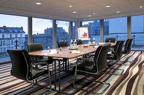 Waterfront Southport Hotel