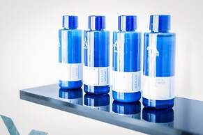 Waterfront Southport Hotel