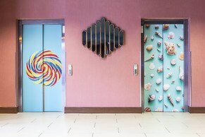 Waterfront Southport Hotel