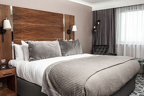 Waterfront Southport Hotel