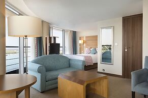 Waterfront Southport Hotel