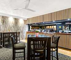Sandy Lodge Hotel