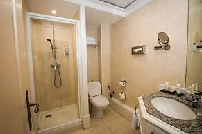 Grand Hotel 