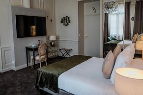 Grand Hotel 