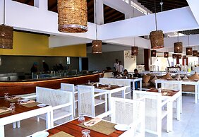 Pegasus Reef - A Beach Resort in Colombo