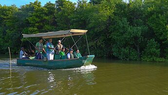 Pegasus Reef - A Beach Resort in Colombo
