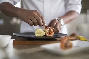 Pegasus Reef - A Beach Resort in Colombo