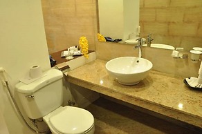 Pegasus Reef - A Beach Resort in Colombo