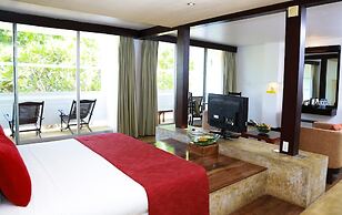 Pegasus Reef - A Beach Resort in Colombo