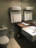 Pegasus Reef - A Beach Resort in Colombo