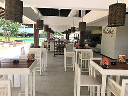 Pegasus Reef - A Beach Resort in Colombo