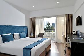 Ajax Hotel