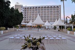 Ajax Hotel