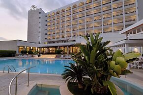 Ajax Hotel