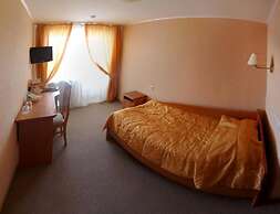 Amaks City Hotel