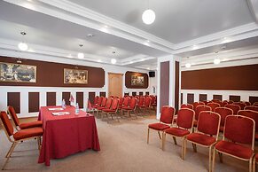 Amaks City Hotel
