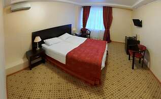 Amaks City Hotel