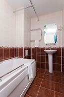 Amaks City Hotel