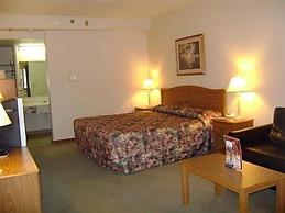 Baymont by Wyndham Fargo