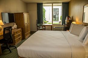 Baymont by Wyndham Fargo