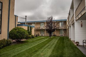 Baymont by Wyndham Fargo