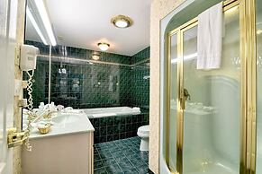 Roosevelt Inn and Suites Saratoga Springs