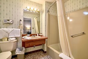 Roosevelt Inn and Suites Saratoga Springs