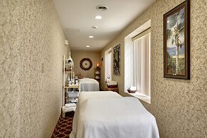 Roosevelt Inn and Suites Saratoga Springs
