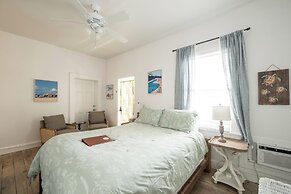 Speakeasy Inn – Adults Only