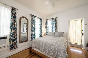 Speakeasy Inn – Adults Only