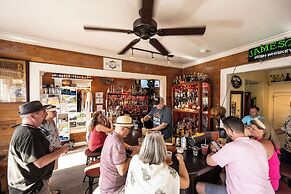 Speakeasy Inn – Adults Only