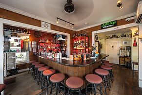 Speakeasy Inn – Adults Only