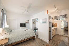 Speakeasy Inn – Adults Only