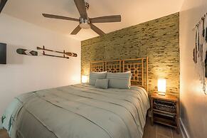 Speakeasy Inn – Adults Only