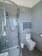 The Shirley - Guest house