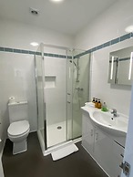 The Shirley - Guest house