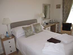 The Shirley - Guest house