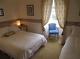 The Shirley - Guest house