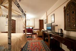 Villa Sphendone Suites