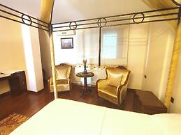 Villa Sphendone Suites