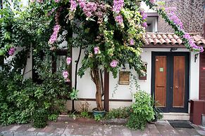 Villa Sphendone Suites