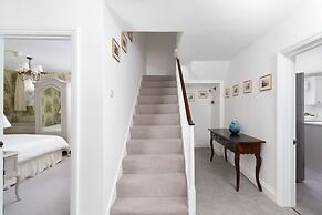 Camilla House Garden Flat