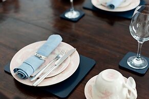 Camilla House Garden Flat