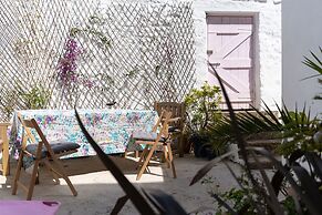 Camilla House Garden Flat